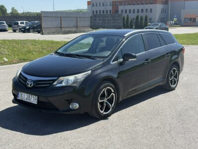 Toyota Avensis 1.8 Benzyna*Serwisowany*Gwarancja*Bogate Wyposażenie*Zadbane* III (2009-)