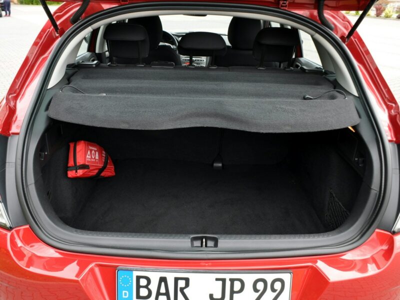 Citroen C4 1.6HDI(120KM)*Lift*Led*Duża Navi*BLS*2xParktroni*Klimatronik*I Wł*ASO II (2010-)