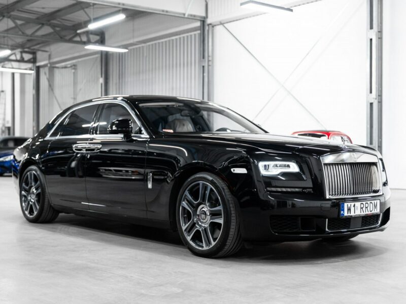 Rolls-Royce Ghost 6.6 V12 570KM. Gwiezdny sufit Starlight. Salon PL. 1 właściciel. FV23%