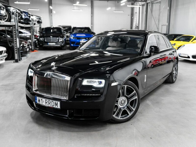 Rolls-Royce Ghost 6.6 V12 570KM. Gwiezdny sufit Starlight. Salon PL. 1 właściciel. FV23%