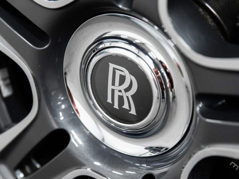 Rolls-Royce Ghost 6.6 V12 570KM. Gwiezdny sufit Starlight. Salon PL. 1 właściciel. FV23%
