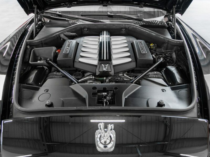 Rolls-Royce Ghost 6.6 V12 570KM. Gwiezdny sufit Starlight. Salon PL. 1 właściciel. FV23%