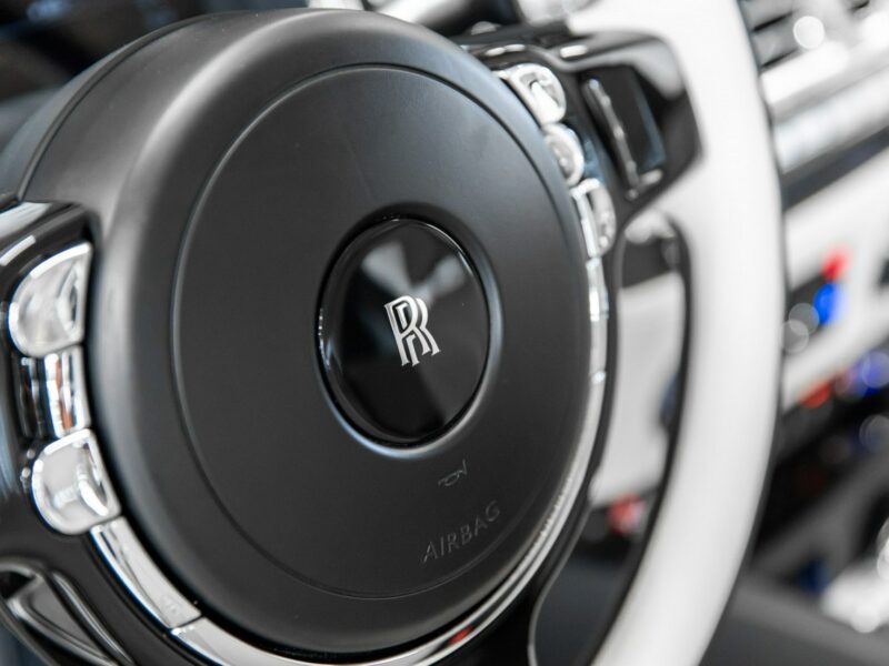 Rolls-Royce Ghost 6.6 V12 570KM. Gwiezdny sufit Starlight. Salon PL. 1 właściciel. FV23%