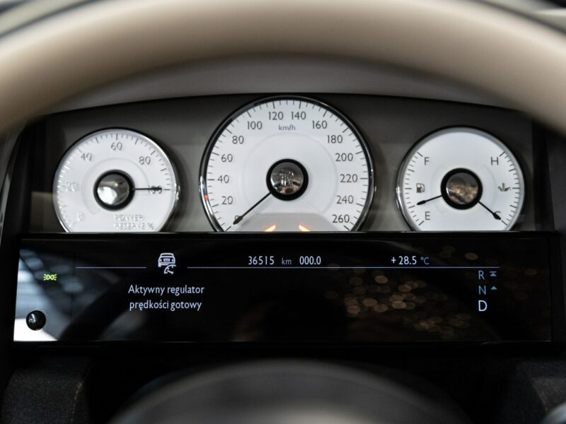 Rolls-Royce Ghost 6.6 V12 570KM. Gwiezdny sufit Starlight. Salon PL. 1 właściciel. FV23%