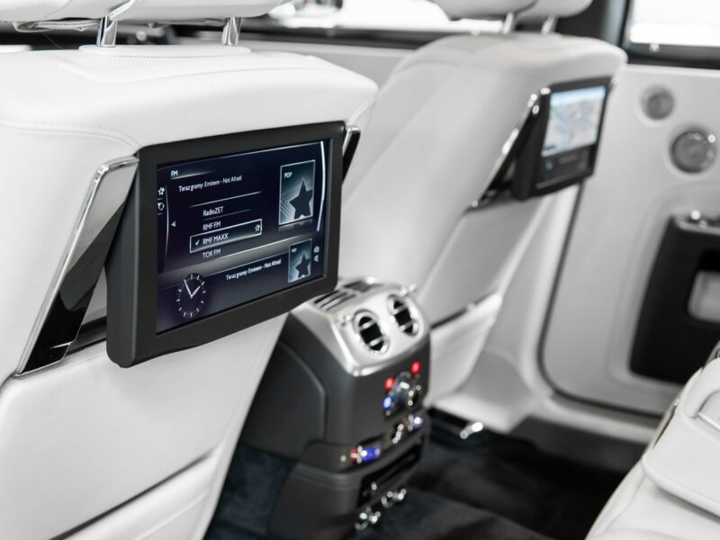 Rolls-Royce Ghost 6.6 V12 570KM. Gwiezdny sufit Starlight. Salon PL. 1 właściciel. FV23%