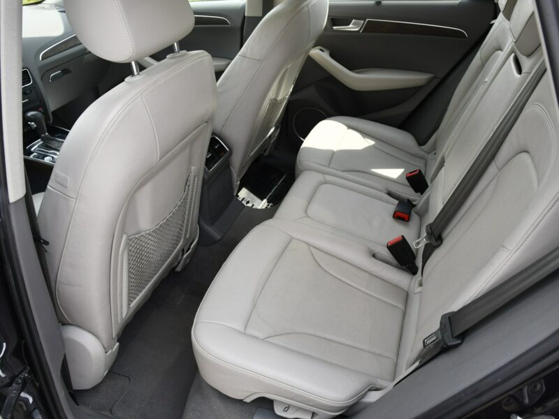 Audi Q5 3,0tdi Quattro. Navi.Klimatr 2 str.Skóry,Podg.Fotele.S-Line,Zarejestro 8R (2008-)