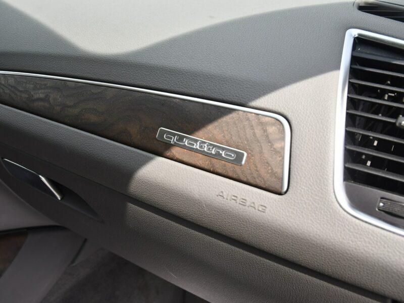 Audi Q5 3,0tdi Quattro. Navi.Klimatr 2 str.Skóry,Podg.Fotele.S-Line,Zarejestro 8R (2008-)