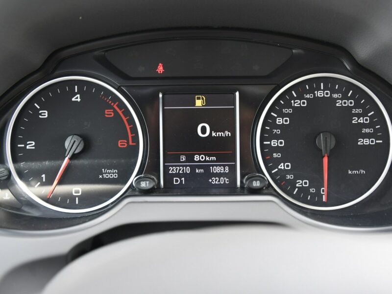 Audi Q5 3,0tdi Quattro. Navi.Klimatr 2 str.Skóry,Podg.Fotele.S-Line,Zarejestro 8R (2008-)