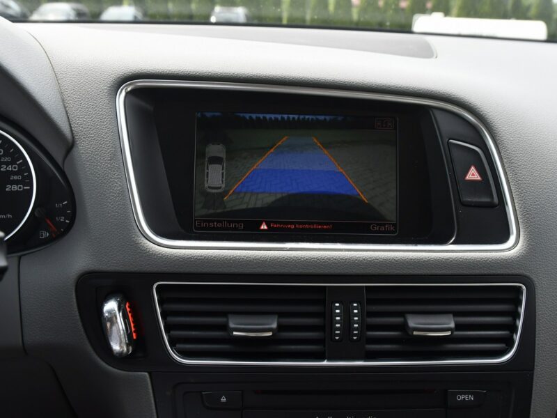 Audi Q5 3,0tdi Quattro. Navi.Klimatr 2 str.Skóry,Podg.Fotele.S-Line,Zarejestro 8R (2008-)