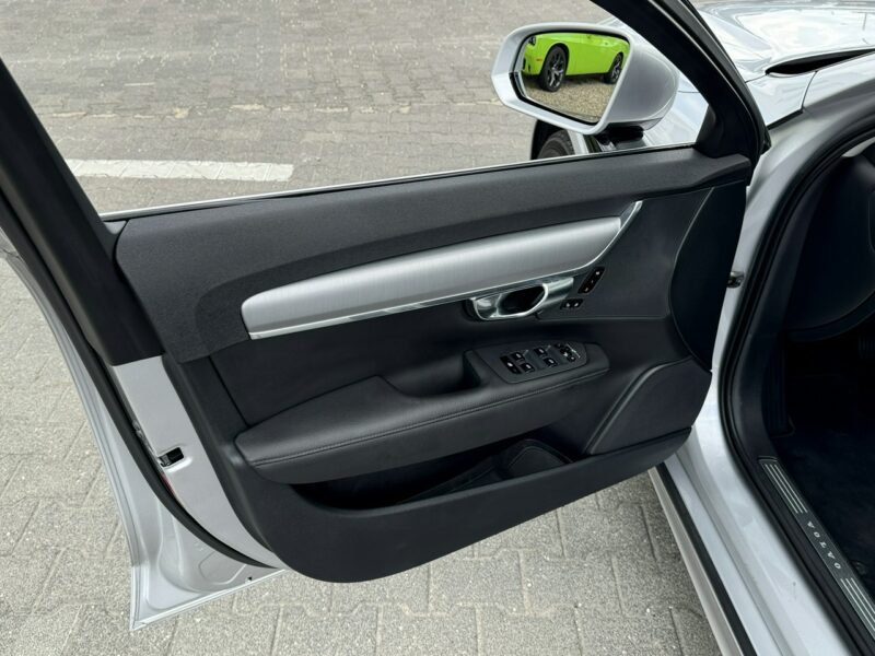 Volvo V90 *BEZWYPADKOWY*Serwis w ASO*Nowy Rozrząd*ROCZNA GWARANCJA*Momentum Pro*