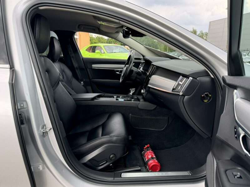 Volvo V90 *BEZWYPADKOWY*Serwis w ASO*Nowy Rozrząd*ROCZNA GWARANCJA*Momentum Pro*