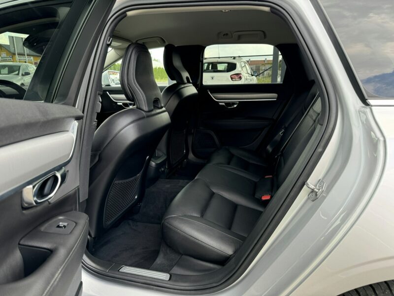 Volvo V90 *BEZWYPADKOWY*Serwis w ASO*Nowy Rozrząd*ROCZNA GWARANCJA*Momentum Pro*