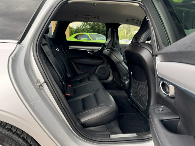 Volvo V90 *BEZWYPADKOWY*Serwis w ASO*Nowy Rozrząd*ROCZNA GWARANCJA*Momentum Pro*