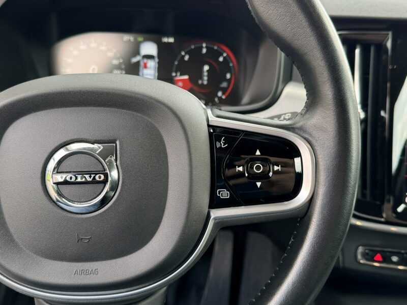 Volvo V90 *BEZWYPADKOWY*Serwis w ASO*Nowy Rozrząd*ROCZNA GWARANCJA*Momentum Pro*