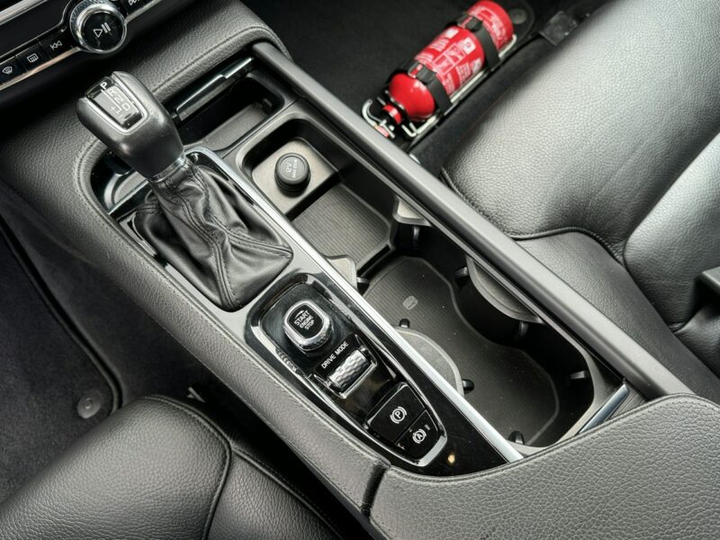 Volvo V90 *BEZWYPADKOWY*Serwis w ASO*Nowy Rozrząd*ROCZNA GWARANCJA*Momentum Pro*