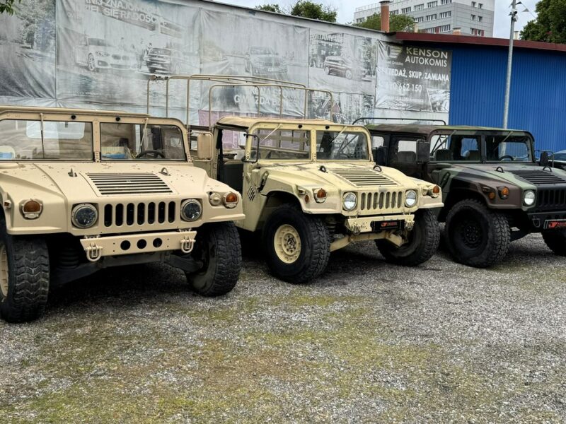Hummer H1 Posiadamy każdą konfiguracje, chcesz Hummera zadzwoń dogadamy się.