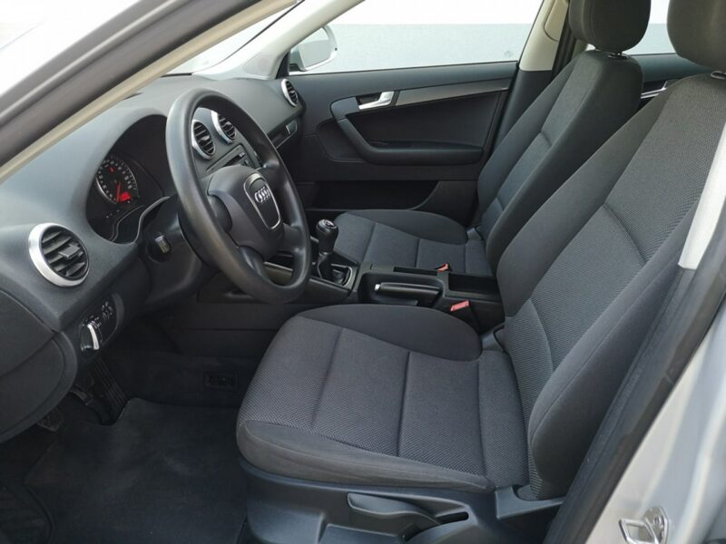 Audi A3 1.6 MPI 102KM SPORTBACK Klimatronic Isofix Alu Serwis Gwarancja 8P (2003-2012)