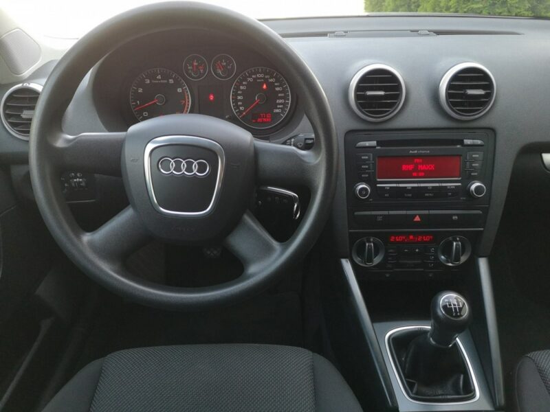 Audi A3 1.6 MPI 102KM SPORTBACK Klimatronic Isofix Alu Serwis Gwarancja 8P (2003-2012)