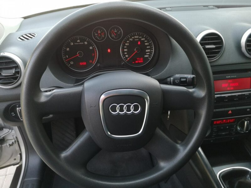 Audi A3 1.6 MPI 102KM SPORTBACK Klimatronic Isofix Alu Serwis Gwarancja 8P (2003-2012)