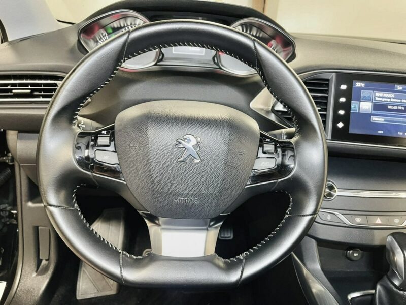 Peugeot 308 SW 2.0 Blue-HDi 150KM*Automat*Full LED*Lift*Navi GPS*Kamera*Alu GT 17 III (2013-)