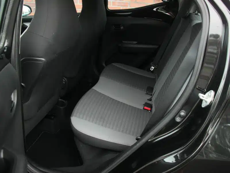 Toyota Aygo 11.2018*Navi*Klima*GrzaneFotele*Kamera*Esp*Led*BT*Alu*Android*GwarVGS II (2014-)