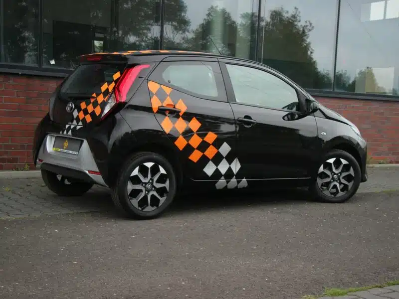 Toyota Aygo 11.2018*Navi*Klima*GrzaneFotele*Kamera*Esp*Led*BT*Alu*Android*GwarVGS II (2014-)