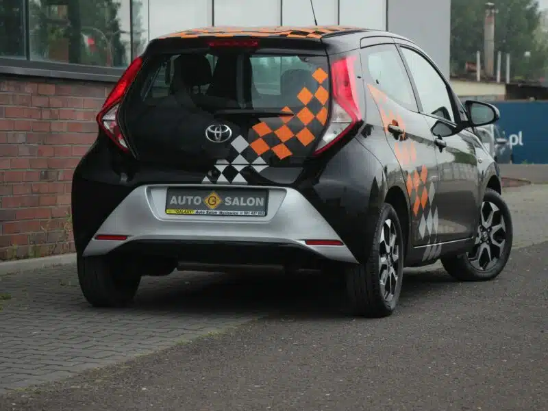 Toyota Aygo 11.2018*Navi*Klima*GrzaneFotele*Kamera*Esp*Led*BT*Alu*Android*GwarVGS II (2014-)