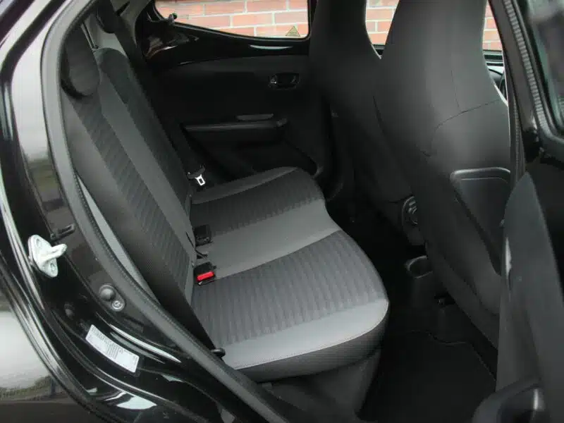 Toyota Aygo 11.2018*Navi*Klima*GrzaneFotele*Kamera*Esp*Led*BT*Alu*Android*GwarVGS II (2014-)