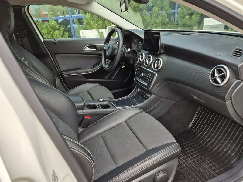 Mercedes A 160 1.6 AUTOMAT * GWARANCJA * nawigacja * polski salon * led * warszawa W176 (2012-)