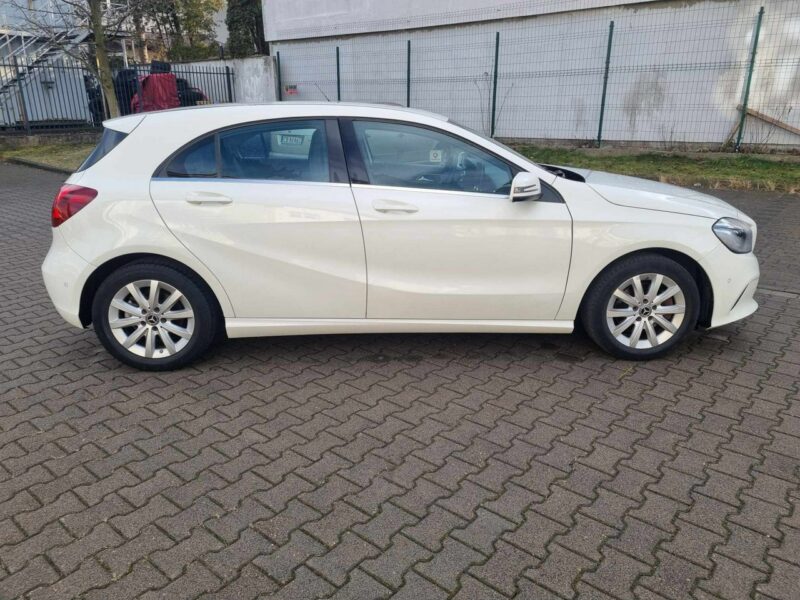 Mercedes A 160 1.6 AUTOMAT * GWARANCJA * nawigacja * polski salon * led * warszawa W176 (2012-)