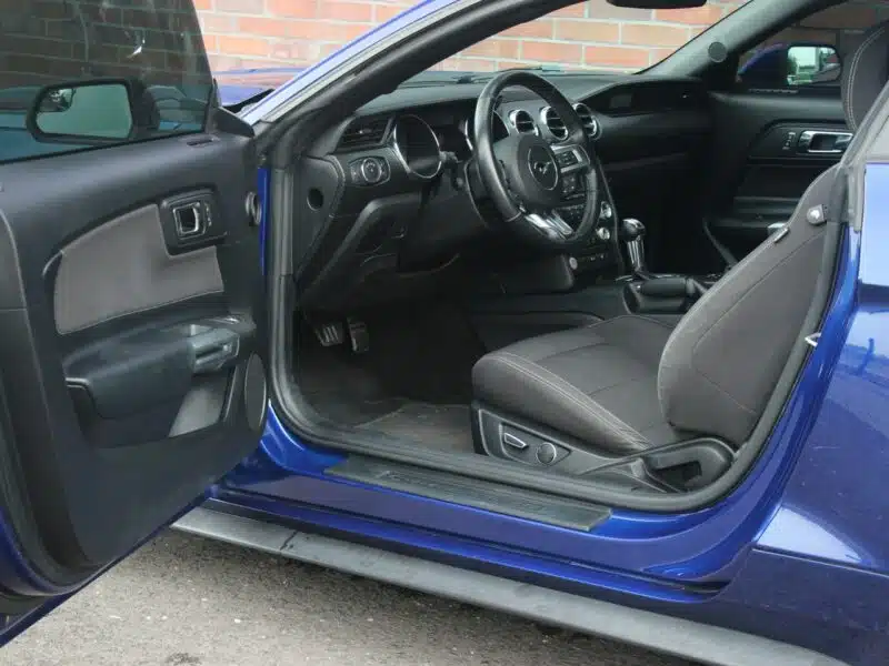 Ford Mustang 305KM*Automat*Xenon*Led*Kamera*Alu18*Komp*Temp*Klimatyzacja*Pdc !!! VI (2014-)