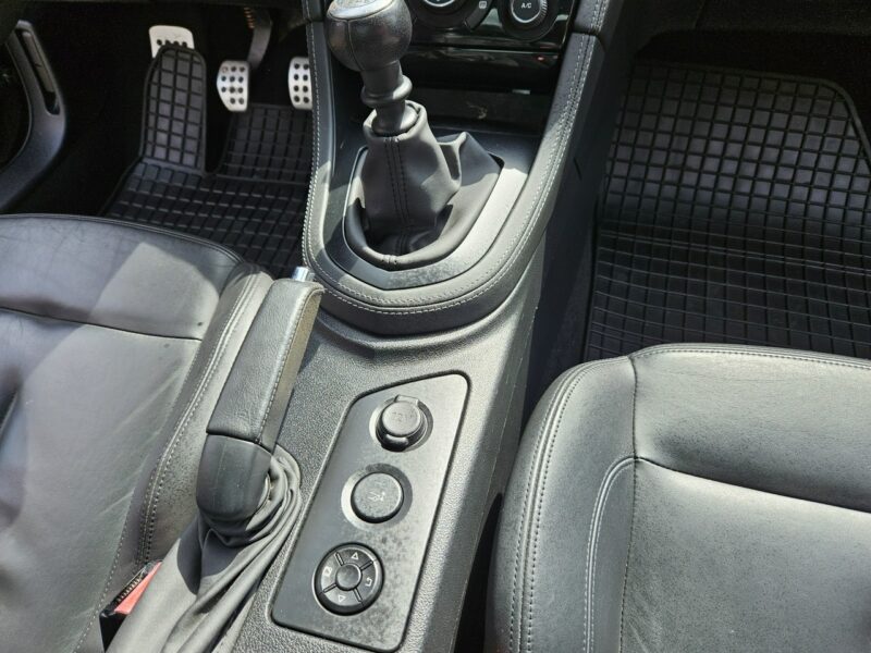 Peugeot RCZ Skóra / Nawigacja / Podgrzewane fotele / Klimatronic