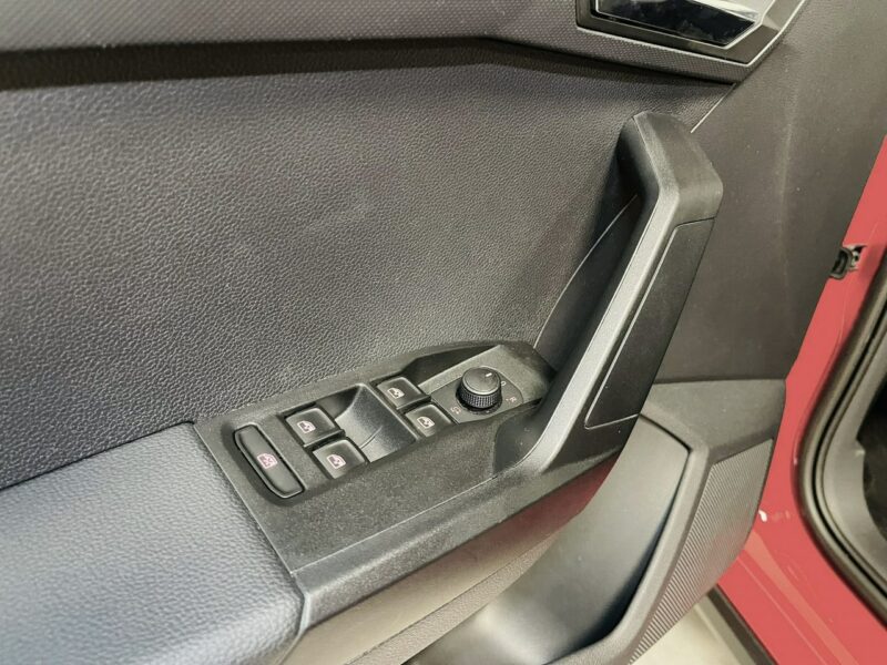 Seat Arona 1.0 TGI*27.000km*XCellence*Klimatronic*Navi GPS*KeyLessGo*FullLed*Temp
