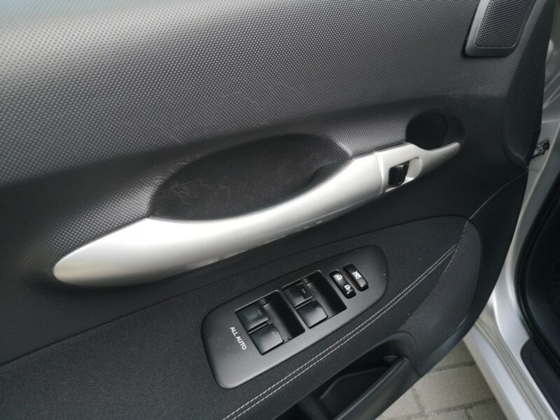 Toyota Auris 1.6 Benzyna 132KM Klimatr LIFT Isofix Tempomat Servis Gwarancja I (2006-2012)