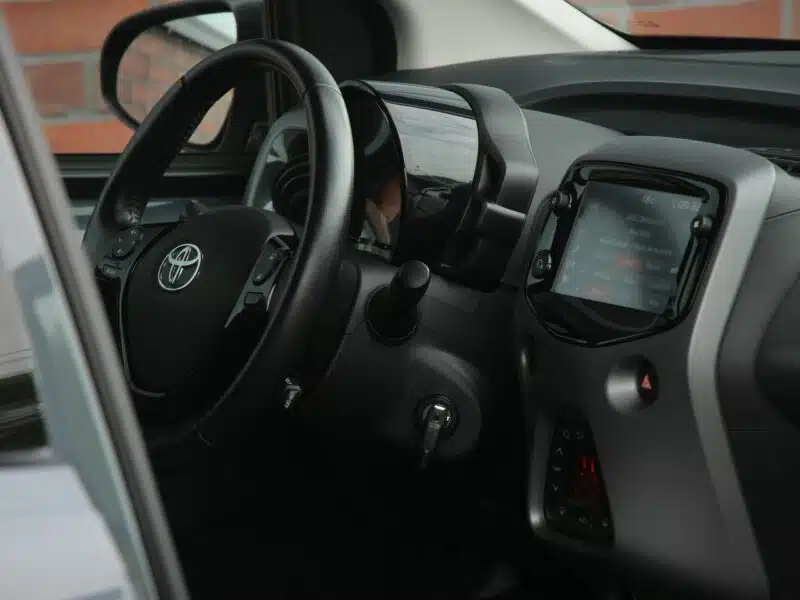 Toyota Aygo Navi*Klimatronik*GrzFot*Kamera*Esp*Led*BT*Android*Gwar VGS!!! II (2014-)