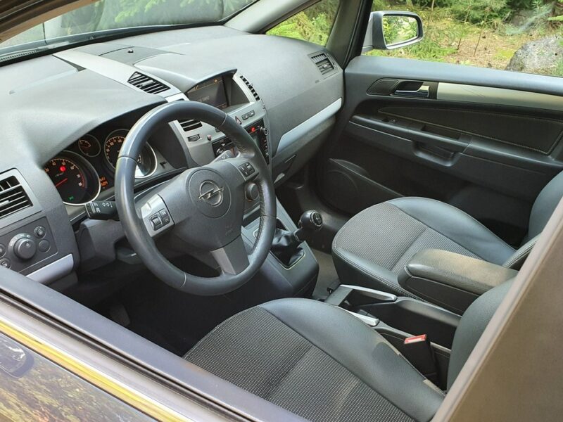 Opel Zafira 2.0 TURBO 200KM # NAVI # Climatronic # Parktronic # Skóra # 7 Osobowa B (2005-2011)