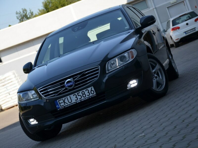 Volvo V70 Zarejestrowane 2.0D4 181KM Lift Serwis Bi-xenon Navi As.pasa ruchu III (2007-)