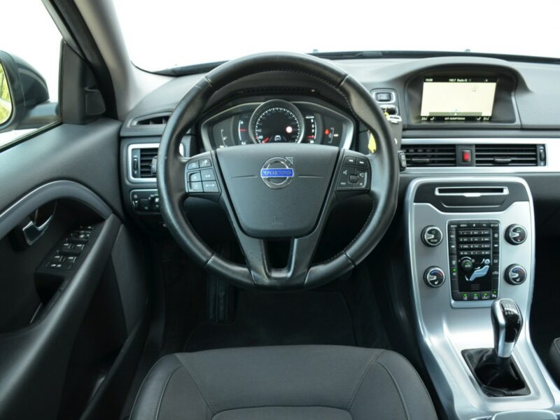 Volvo V70 Zarejestrowane 2.0D4 181KM Lift Serwis Bi-xenon Navi As.pasa ruchu III (2007-)