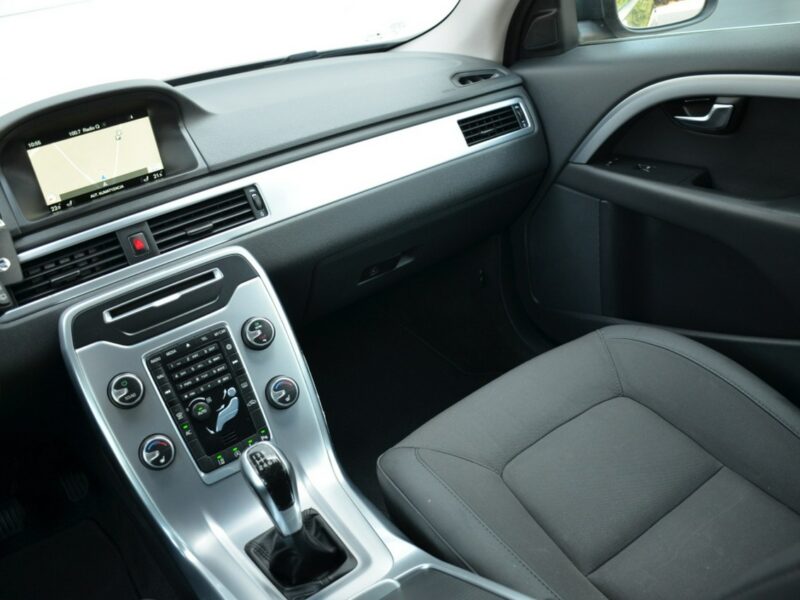 Volvo V70 Zarejestrowane 2.0D4 181KM Lift Serwis Bi-xenon Navi As.pasa ruchu III (2007-)