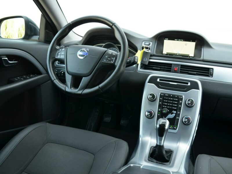 Volvo V70 Zarejestrowane 2.0D4 181KM Lift Serwis Bi-xenon Navi As.pasa ruchu III (2007-)