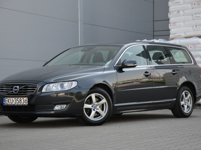 Volvo V70 Zarejestrowane 2.0D4 181KM Lift Serwis Bi-xenon Navi As.pasa ruchu III (2007-)