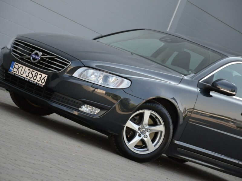 Volvo V70 Zarejestrowane 2.0D4 181KM Lift Serwis Bi-xenon Navi As.pasa ruchu III (2007-)