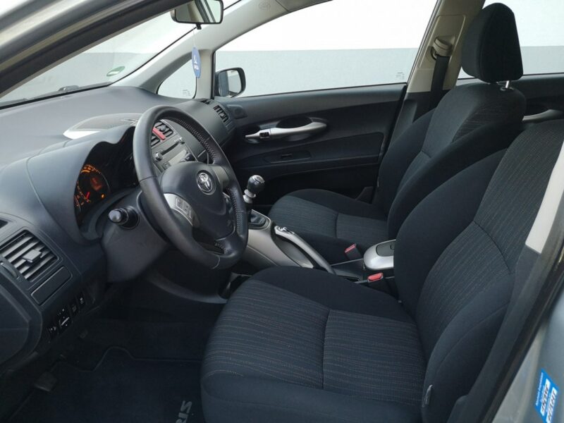 Toyota Auris 1.33 Benzyna 101KM Klimatronik LIFT Isofix Servis Gwarancja I (2006-2012)