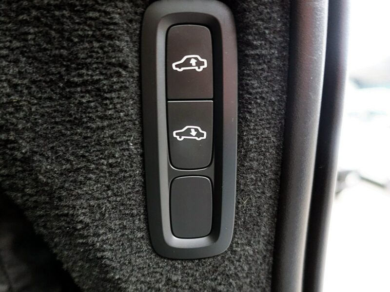 Volvo XC 90 7osób INSCRIPTION PNEUMATYKA Panorama 3Lata GWAR 1wł Kraj Bezwypa F23% II (2014-)