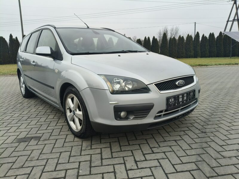 Ford Focus 1,6benz. Klimatyzacja.Hak.El.szyby.Centralka.Serwis.OKAZJA Mk2 (2004-2011)