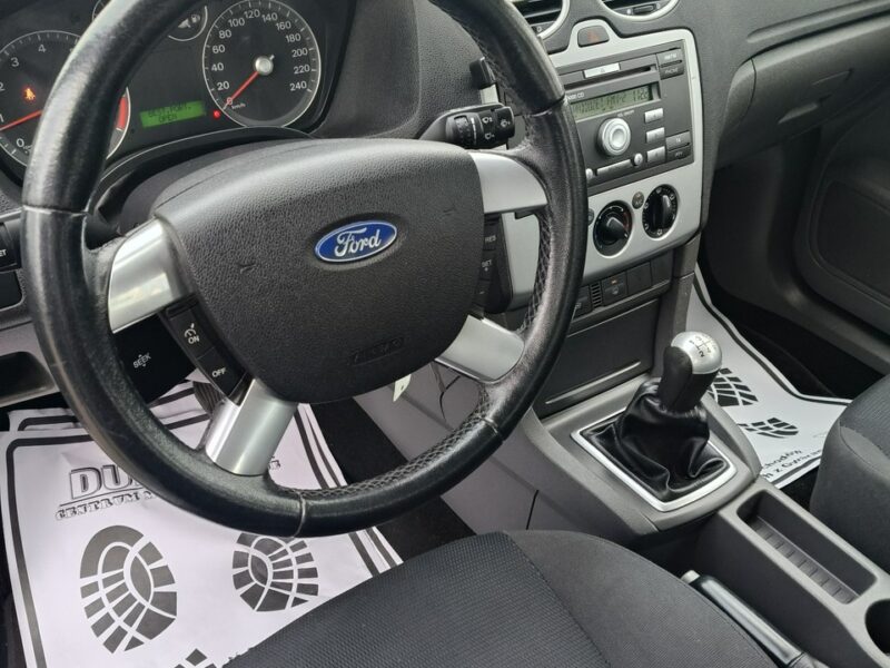 Ford Focus 1,6benz. Klimatyzacja.Hak.El.szyby.Centralka.Serwis.OKAZJA Mk2 (2004-2011)