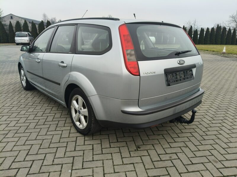 Ford Focus 1,6benz. Klimatyzacja.Hak.El.szyby.Centralka.Serwis.OKAZJA Mk2 (2004-2011)