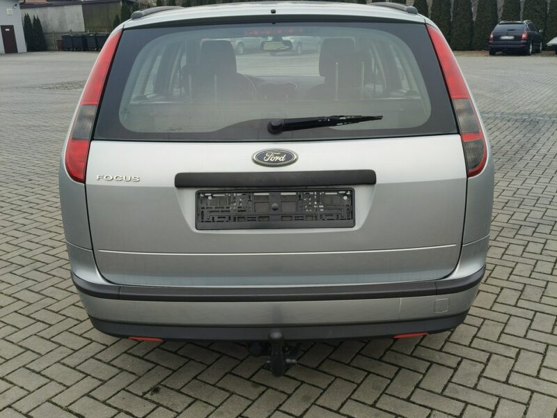 Ford Focus 1,6benz. Klimatyzacja.Hak.El.szyby.Centralka.Serwis.OKAZJA Mk2 (2004-2011)