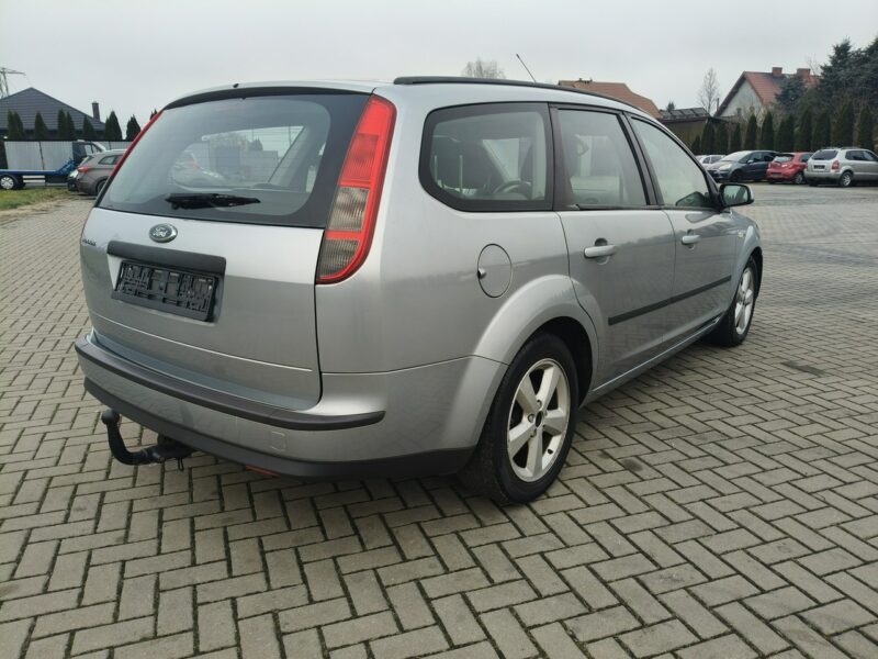 Ford Focus 1,6benz. Klimatyzacja.Hak.El.szyby.Centralka.Serwis.OKAZJA Mk2 (2004-2011)