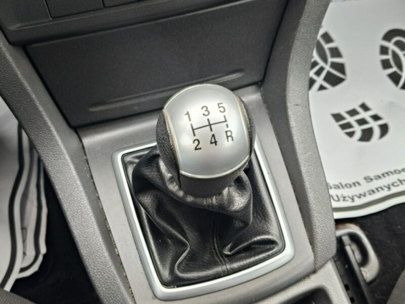 Ford Focus 1,6benz. Klimatyzacja.Hak.El.szyby.Centralka.Serwis.OKAZJA Mk2 (2004-2011)